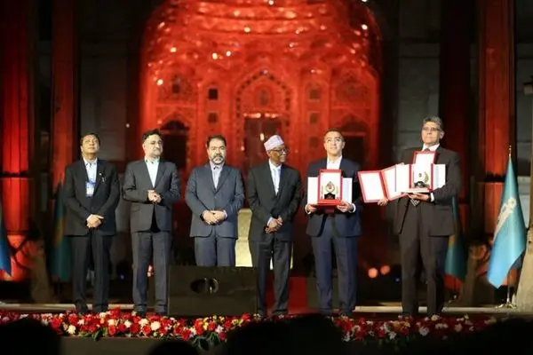 آیین اختتامیه جایزه مصطفی (ص) در اصفهان برگزار شد

