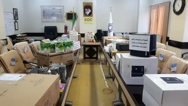 تجهیزات بهداشتی و درمانی مقابله با کرونا به بیمارستان ۲۲ بهمن مسجدسلیمان اهداء شد
