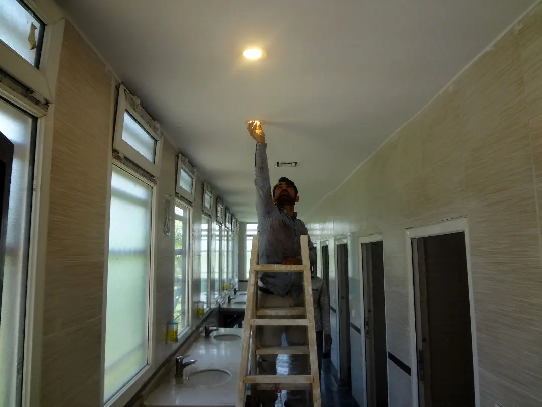 مرمت و بازسازی سرویس  های بهداشتی منطقه4 درآستانه سال نو

