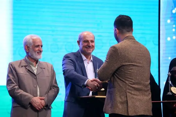 میزبان واقعی بازیها و رویدادهای مهم ورزشی شهرداران هستند