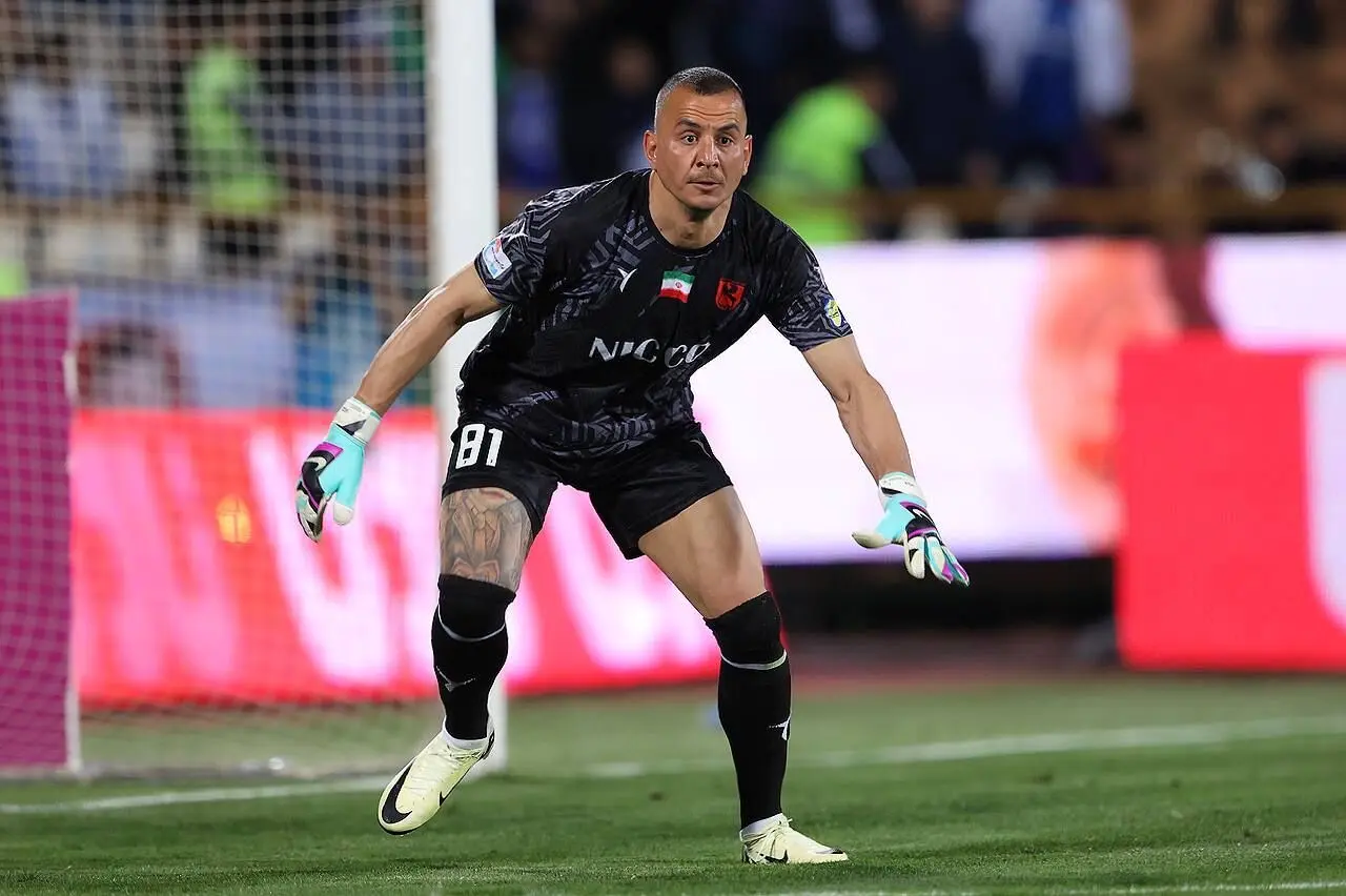 اعلام رای شکایت باشگاه تراکتور از حامد لک