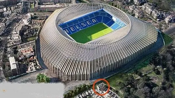 توقف ساخت ورزشگاه جدید به دلیل خانه یک همسایه!+عکس