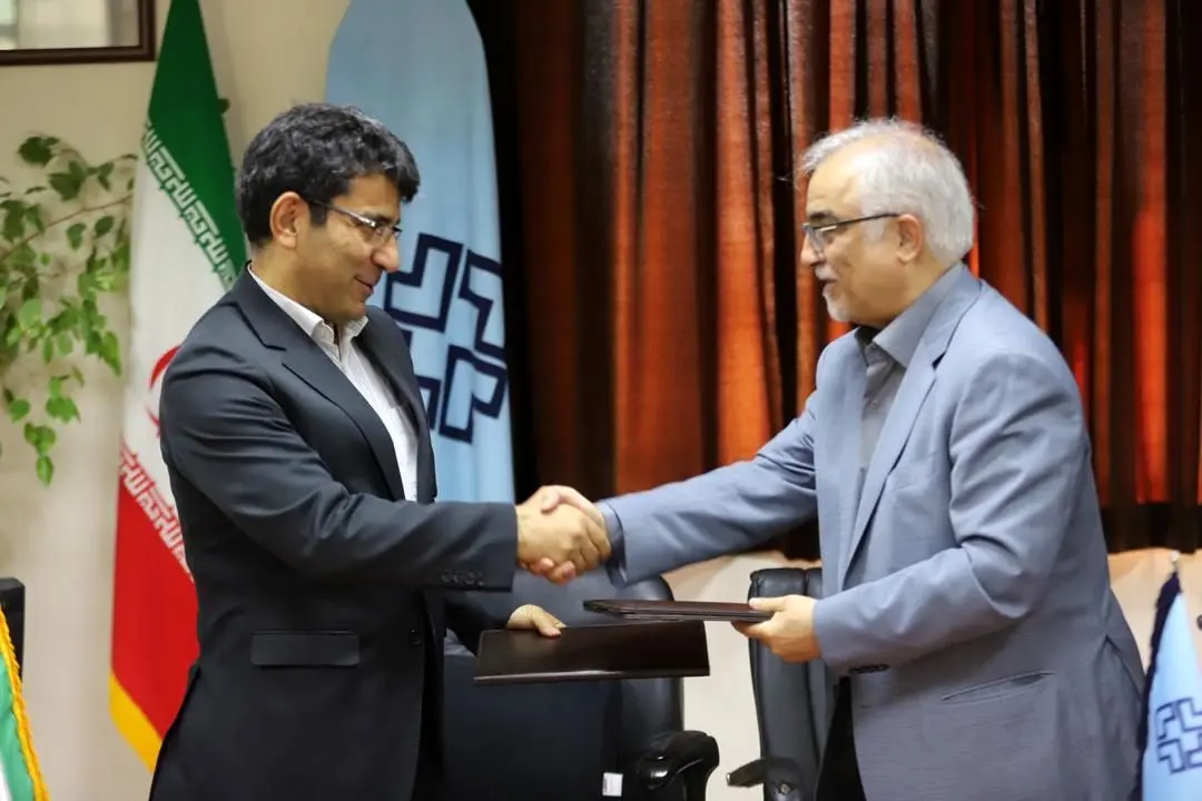 امضای تفاهم‌ نامه همکاری مناطق آزاد با مرکز تحقیقات راه، مسکن و شهرسازی