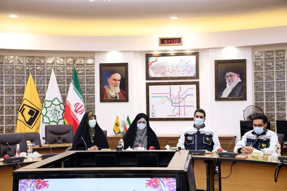 همه اقشار با هر سطحی از مترو استفاده می‌کنند


