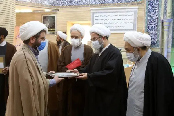 تجلیل از پژوهشگران برتر مرکز فقهی ائمه اطهار (علیهم السلام) با حضور آیتالله محمدجواد فاضل لنکرانی