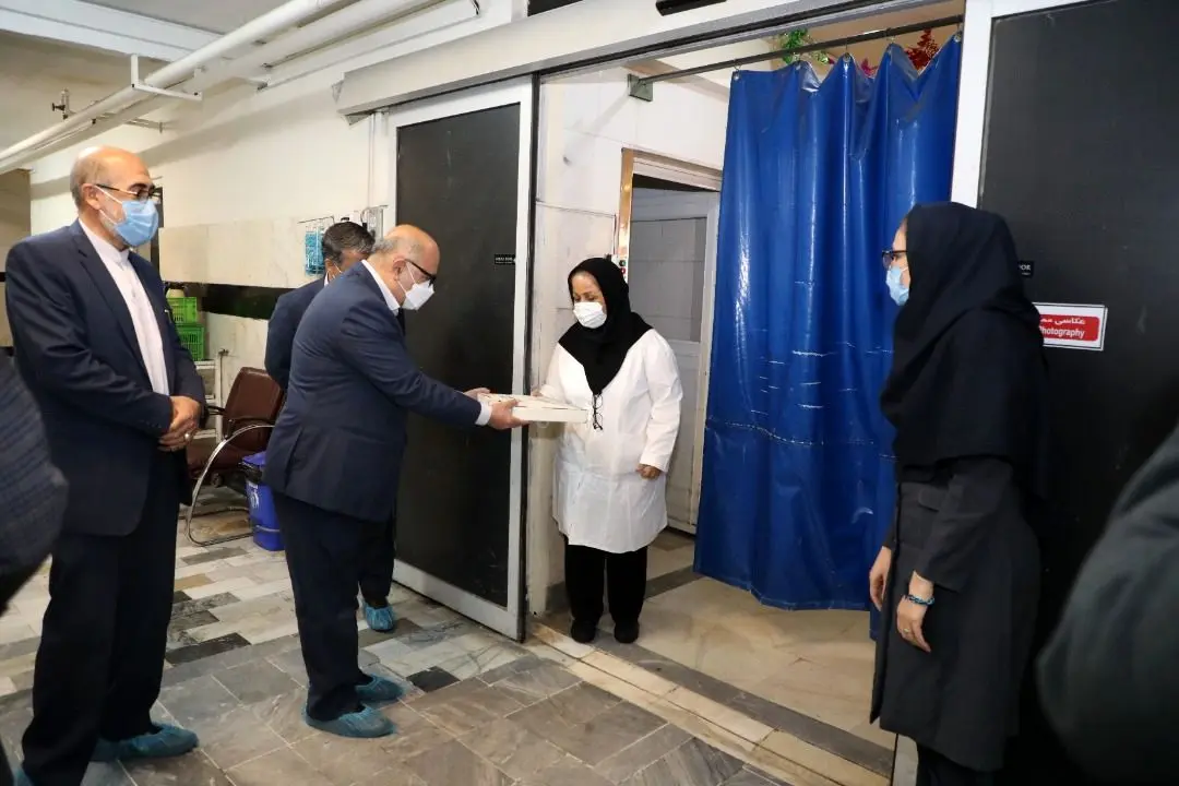 قدردانی بانک دی از پرستاران مرکز توانبخشی امام علی(ع)
