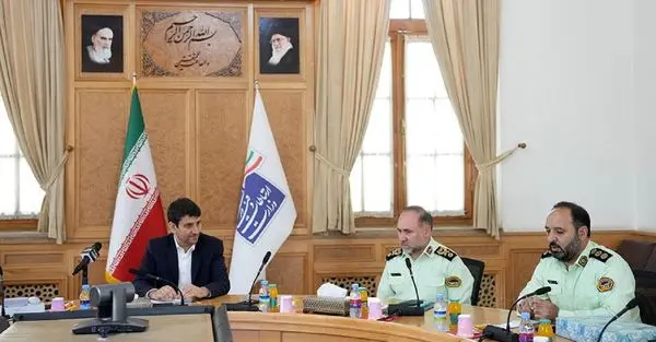  مردم ارزشمندترین سرمایه کشور هستند و باید به راحتی خدمات دریافت کنند