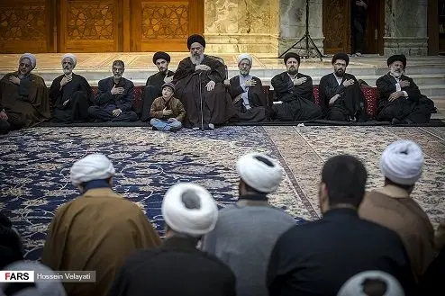احمد خمینی بار دیگر در جایگاه ویژه هیات!/عکس