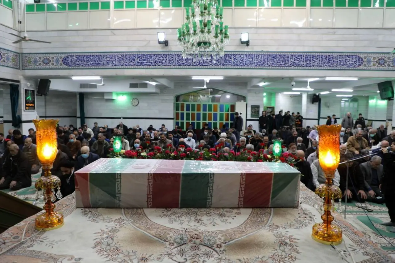 منطقه 19 شب گذشته معطر به عطر شهید گمنام دوران دفاع مقدس شد

