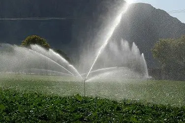 به مناسبت هفته دولت ۴ طرح آبیاری در شهرستان خنداب افتتاح شد