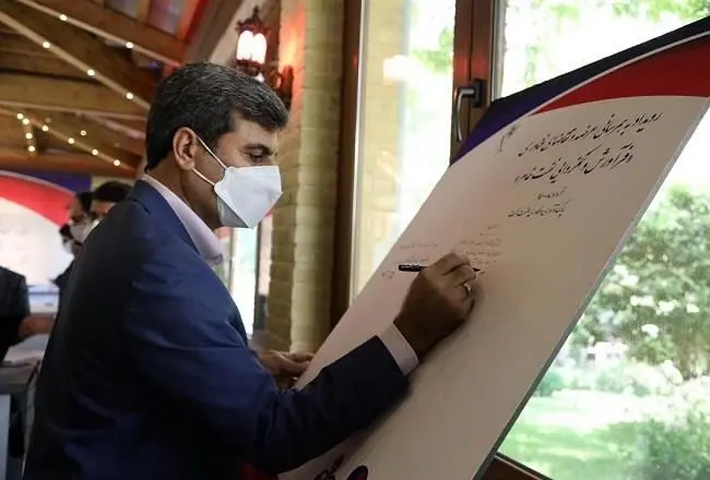 مناطق نفتخیز جنوب از ۸ فرصت سرمایه‌گذاری در تاسیسات فرآورش سیار نفت رونمایی کرد
