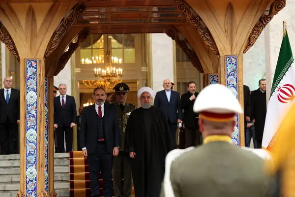 استقبال رسمی روحانی از نخست وزیر ارمنستان