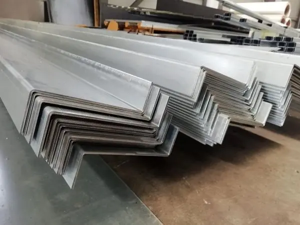 چرا باید پروفیلZ را از درب کارخانه سفارش دهیم؟