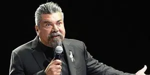 واکنش بازیگر معروف آمریکایی به تعیین جایزه برای سر ترامپ+ عکس