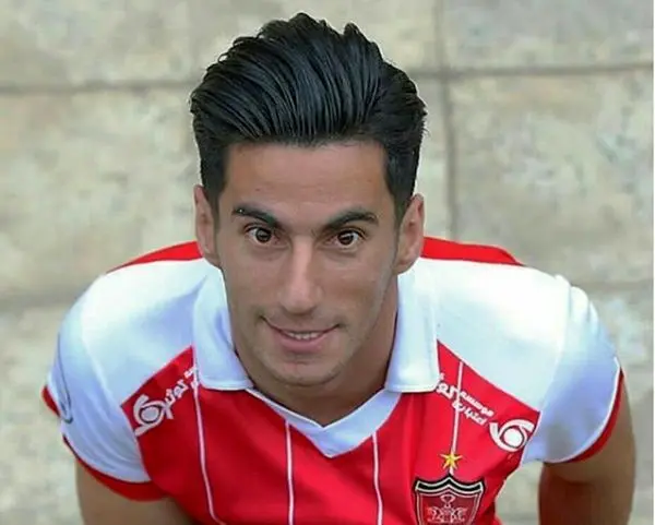 شماره 17 پرسپولیس به شیری رسید