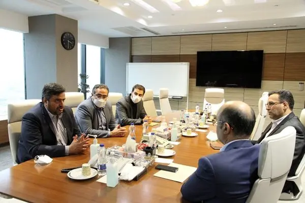 نشست هم‌اندیشی مدیران عامل «ومعادن»، تجلی و بانک ملت

