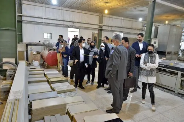 نشست تخصصی دانشجویان مقطع دکترا اقتصاد دانشگاه تهران با مدیر عامل سازمان منطقه آزاد انزلی