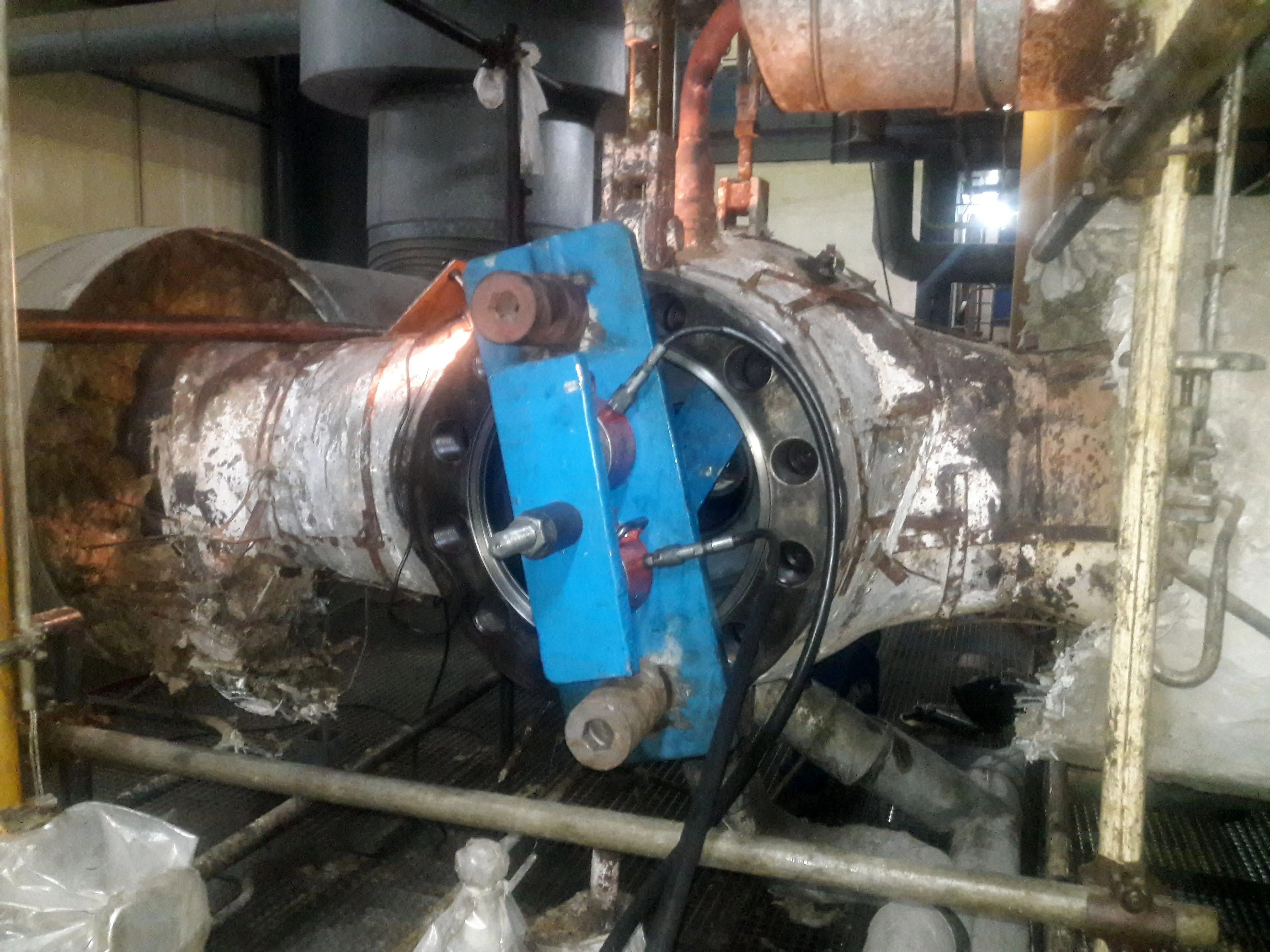 تعویض سیت کنترل ولو کنارگذر فشار ضعیف در نیروگاه نکا