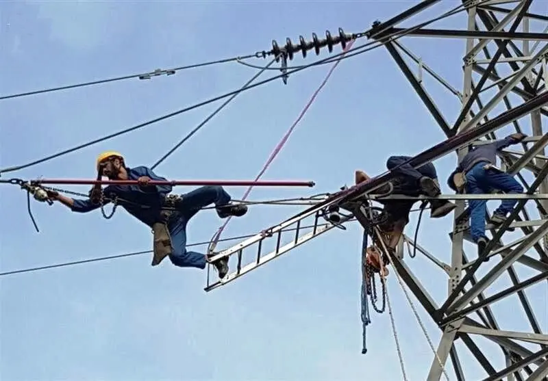 حوادث شبکه برق در استان فارس و جنوب کشور 17 درصد کاهش یافت


