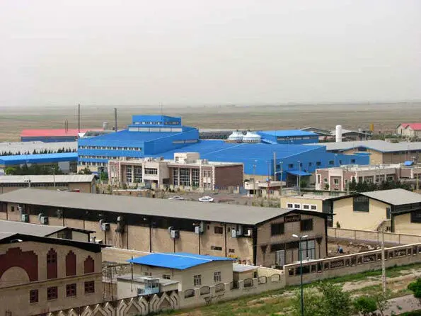 ۲۶ قرارداد واگذاری زمین با بانوان کارآفرین استان مرکزی امضا شد

