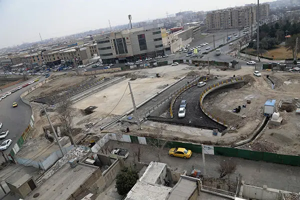 پیشرفت قابل ملاحظه در عملیات رفع معارضات تاسیساتی تقاطع میدان جانبازان


