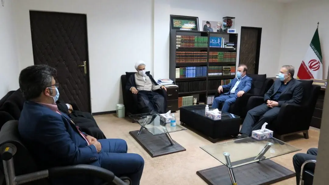 دیدار  مدیرعامل شرکت فولاد هرمزگان با امام جمعه بندرعباس و نماینده ولی فقیه در استان هرمزگان