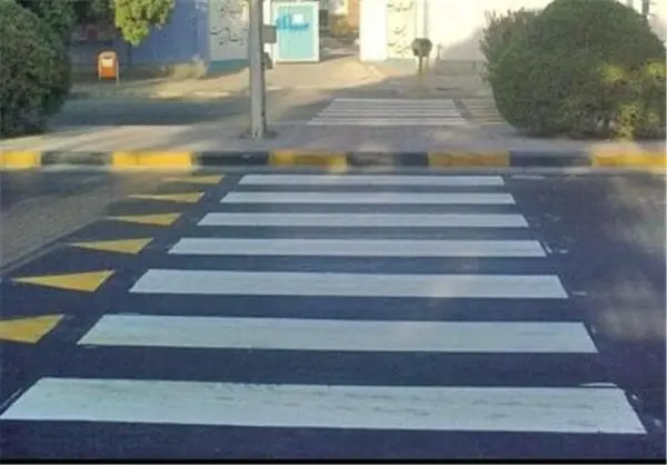 رفع لغزندگی خط کشی های عابر پیاده در منطقه