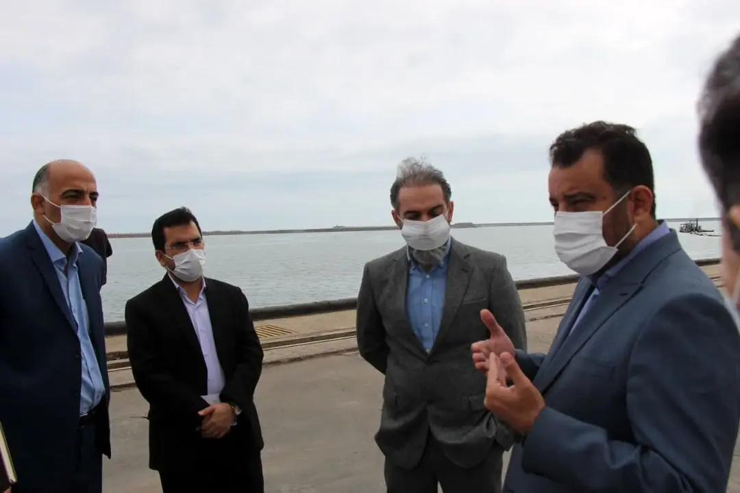 بازدید مدیران شرکت ایران خودرو دیزل از ظرفیت های تجاری منطقه آزاد انزلی