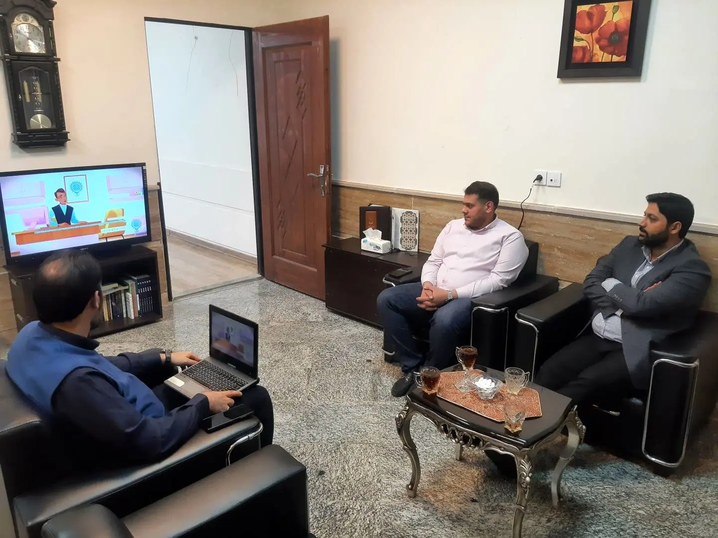 راه اندازی مرکز تسهیل، توسعه و کسب و کار در منطقه۱۳ 

