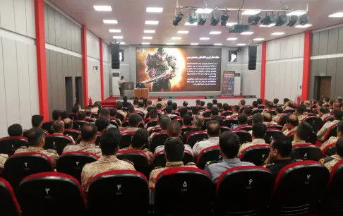 آشنایی خانواده بزرگ نیروی دریایی ارتش با آسیبهای بازیهای رایانهای