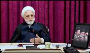 از کسی که آب به آسیاب دشمن می‌ریزد، نگذریم

