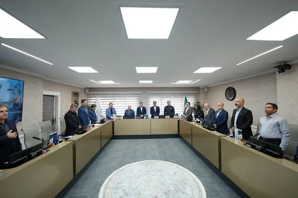 مهر تأیید مجمععمومی پتروشیمی آپادانا خلیجفارس بر اجرای طرحهای تکمیل زنجیره ارزش متانول
