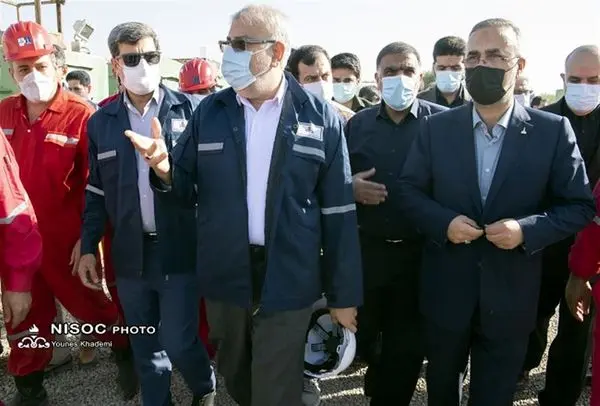 بازدید وزیر نفت از مناطق نفتخیز جنوب