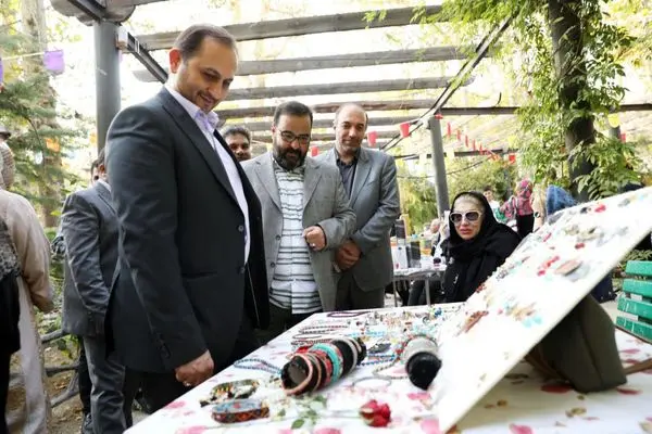 برگزاری ویژه برنامه روز سالمند در بوستان پایداری منطقه ۳