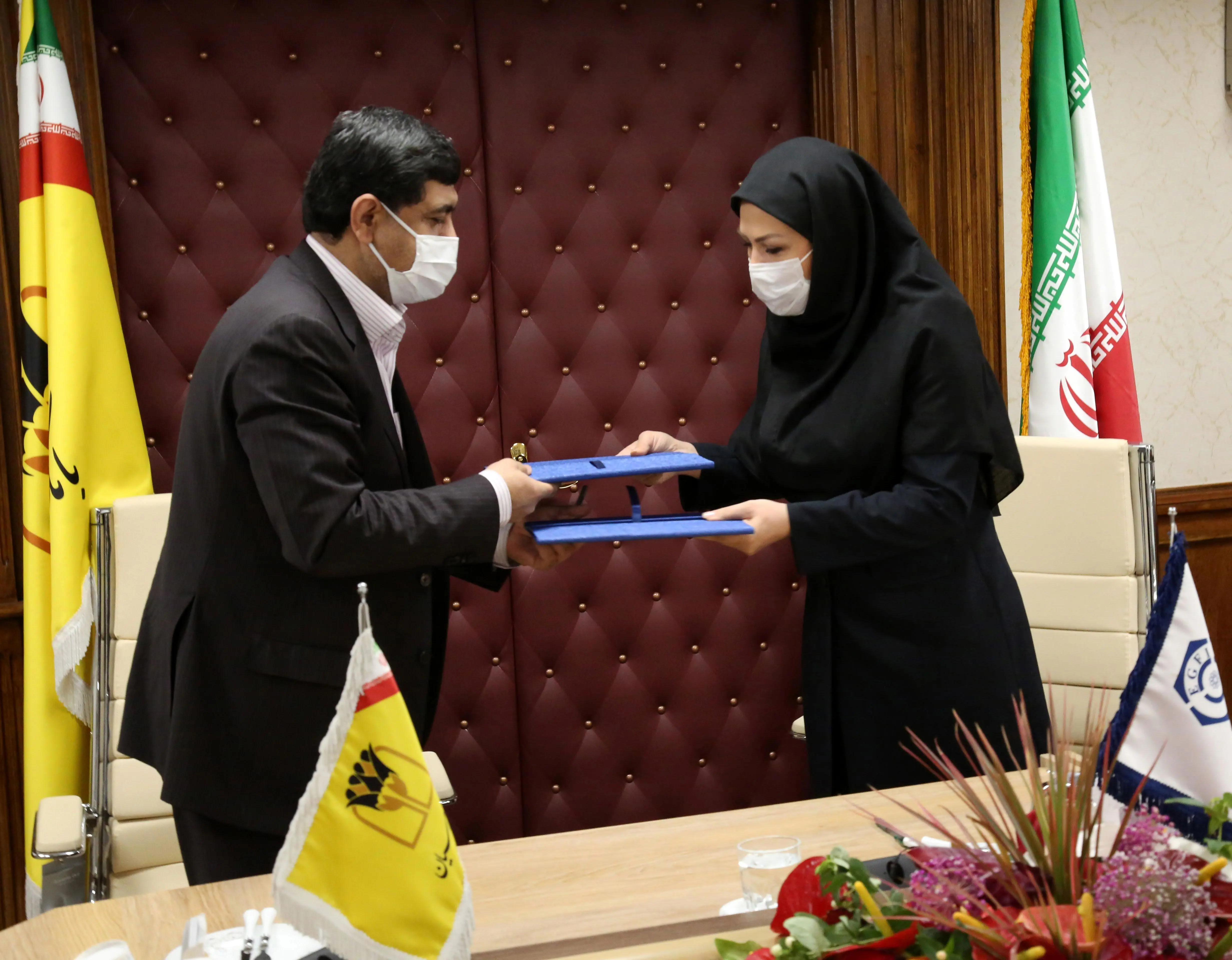 تفاهم نامه همکاری بانک پارسیان و صندوق ضمانت صادرات ایران
