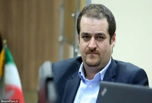 وزیر رفاه بی خبر از تصمیمات سران سه قوه در جهت حمایت از بورس/ وزارت رفاه دست از عرضه بکشد بورس صعودی می شود