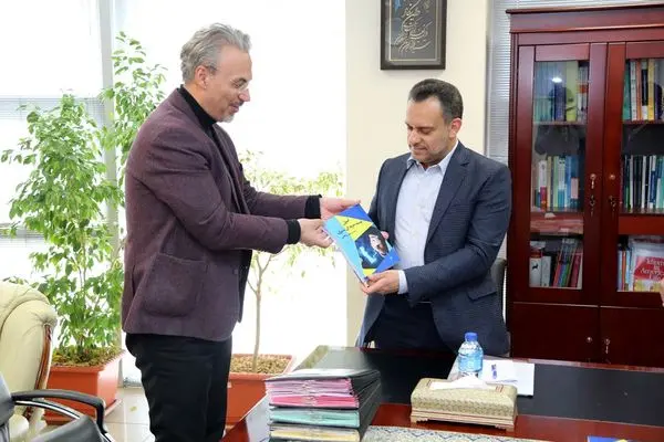 رونمایی از کتاب «اصول توسعه حرفهای مدیران صنعت پولی و بانکی» در بانک توسعه تعاون