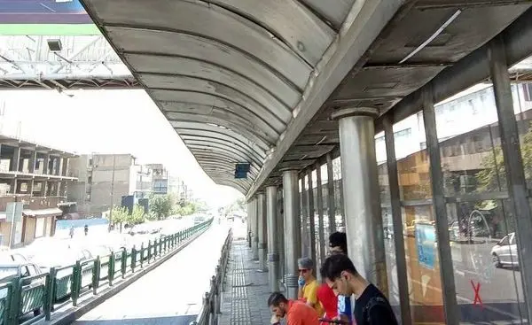 ایستگاههای اتوبوس تندروبزرگراه شهید چمران بهسازی شد
