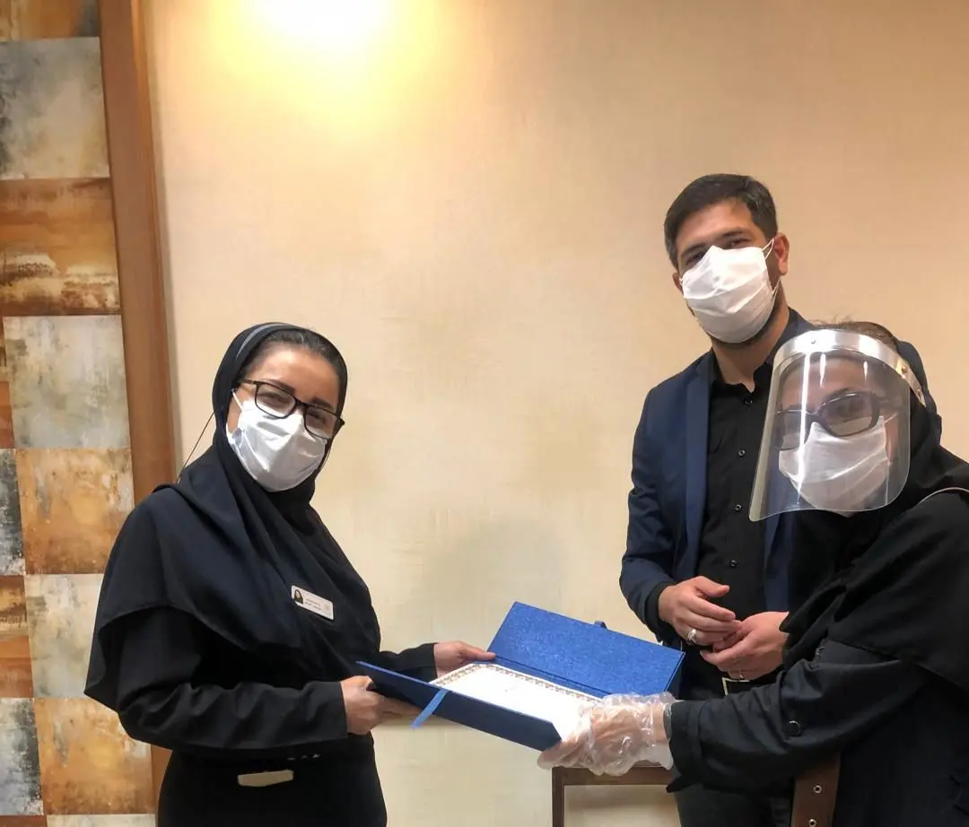 بزرگداشت مدافعان عرصه سلامت در منطقه سه تهران به مناسبت روز پزشک

