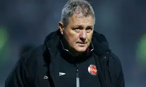 اماراتی ها به دنبال سرمربی تراکتور!