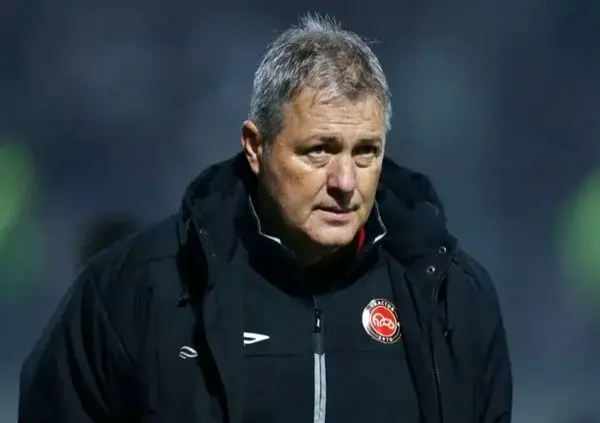 اماراتی ها به دنبال سرمربی تراکتور!