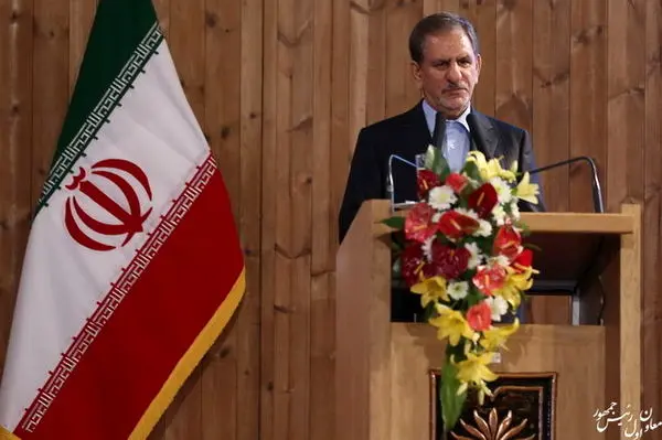 عدهای اصرار دارند مشکلات حل نشود