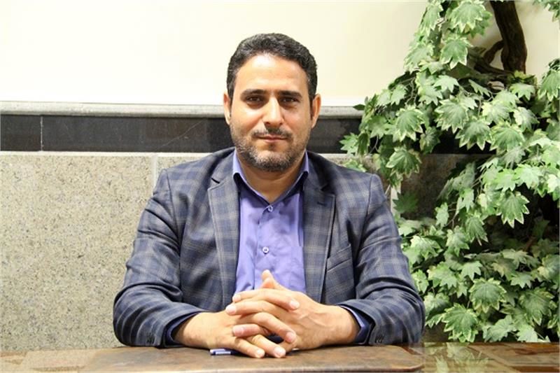 خانه گران شده، خیران کمیته امداد قم را برای تأمین سرپناه نیامندان کمک کنند.

