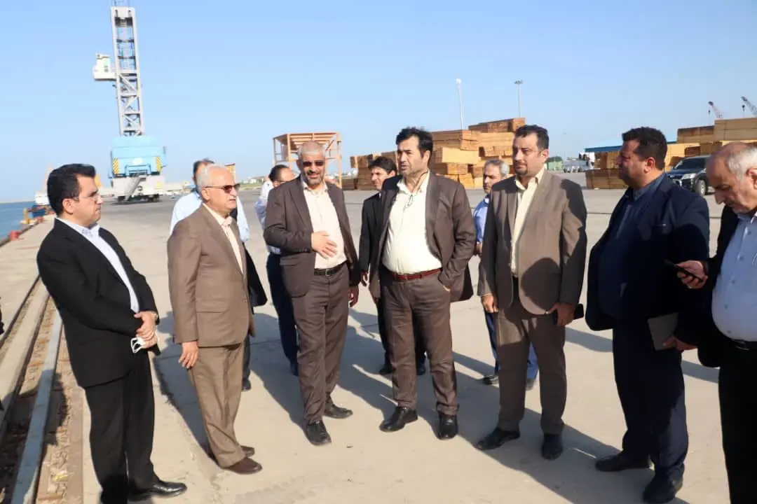 ایجاد اتاق بازرگانی منطقه آزاد انزلی و هدایت واحدهای تولیدی به سمت کسب و کار دانش بنیان