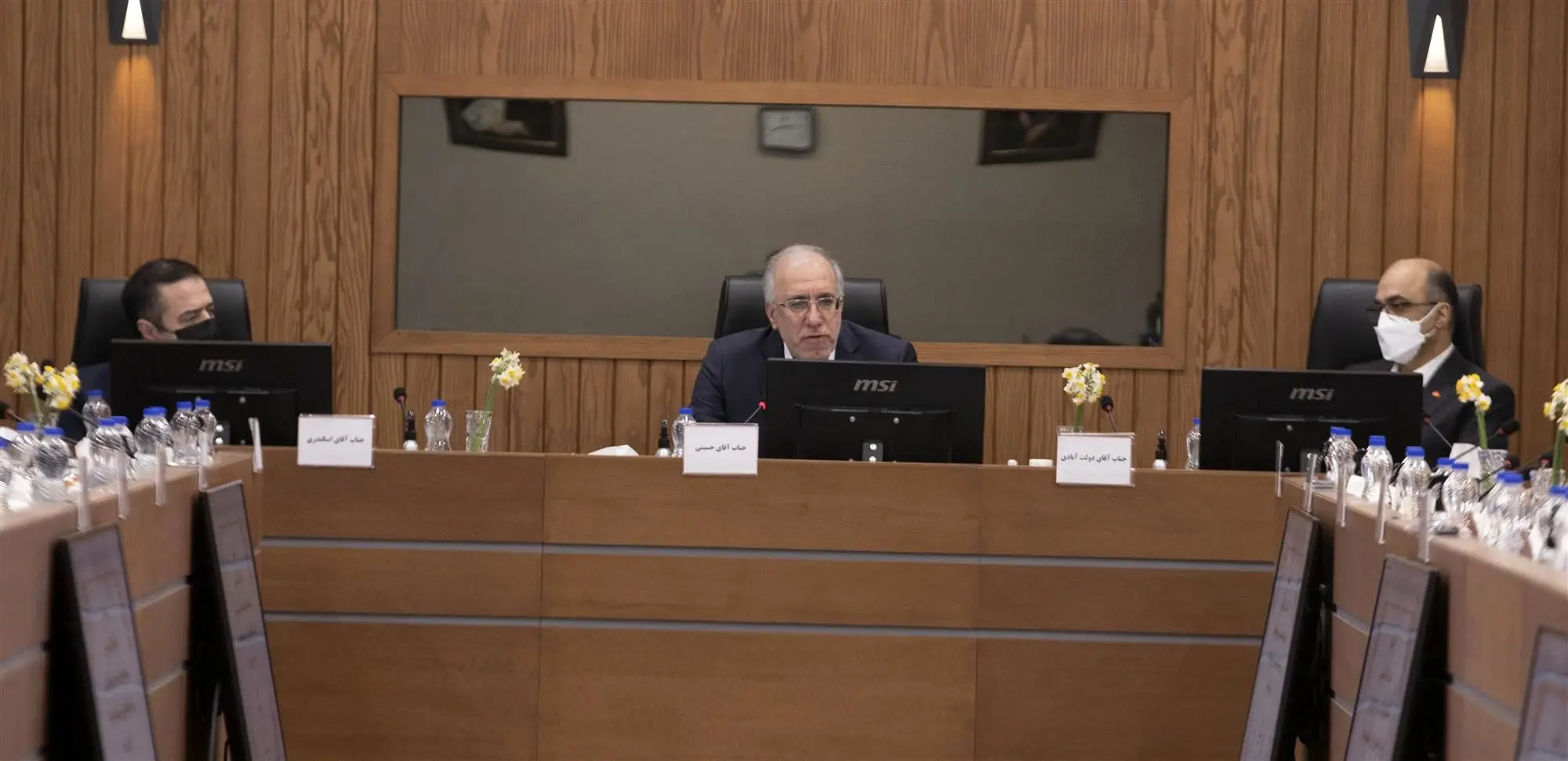  بررسی عملکرد 11 ماهه بانک ملت با حضور معاون وزیر اقتصاد