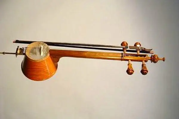 طنین موسیقی لری در پرس تیوی