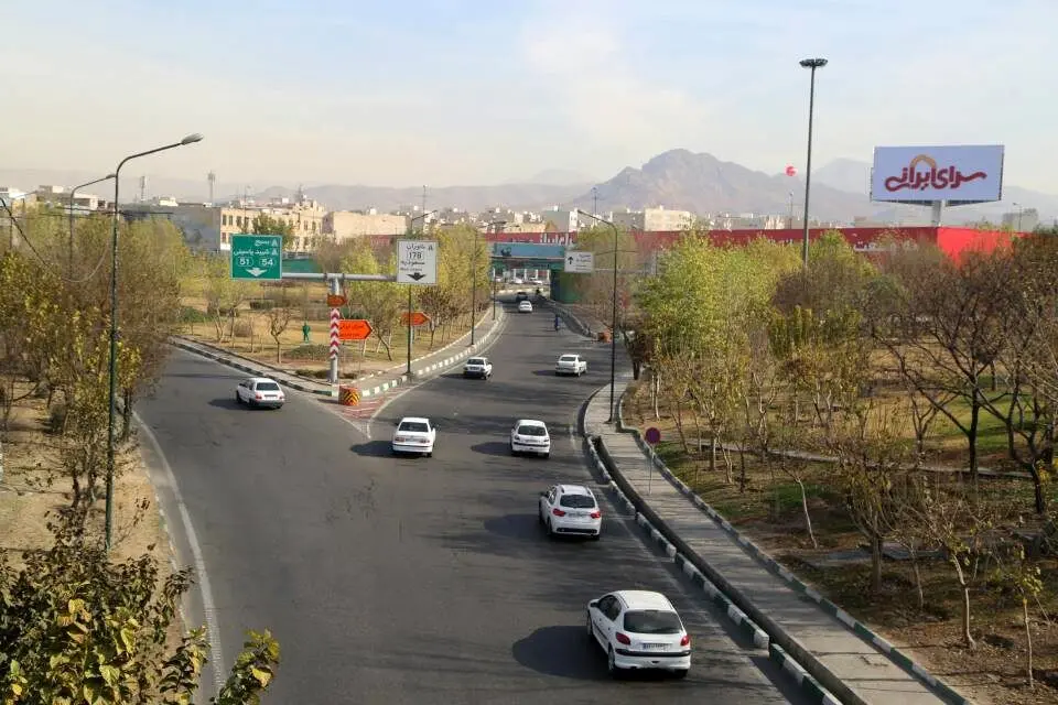 اتخاذ راهکارهای ترافیکی برای کنترل پیک تردد در محدوده سرای ایرانی

