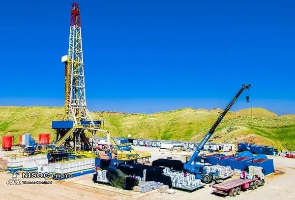 عملیات اجرایی طرح توسعه میدانهای چلینگر و گرنگان آغاز شد