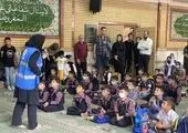 زیر پای دانش‌آموزان و معلمان ۱۲۵ مدرسه پهنه مرکزی آب و جارو شد

