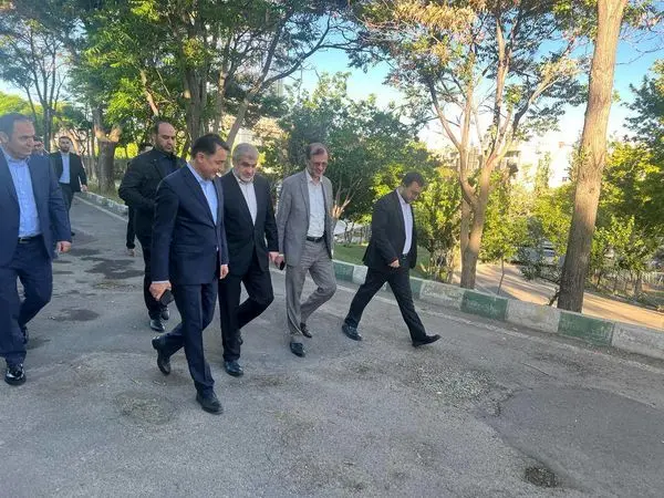 بازدید نایب رئیس مجلس شورای اسلامی از پروژه های مشارکتی شهرداری در منطقه 2